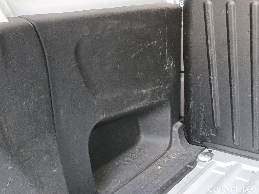  Opel  Combo OPEL  / 2018 / 3P / furgón derivado de turismo 1.5 TD 75kW (100CV) Express L H1 650kg (AC) #19