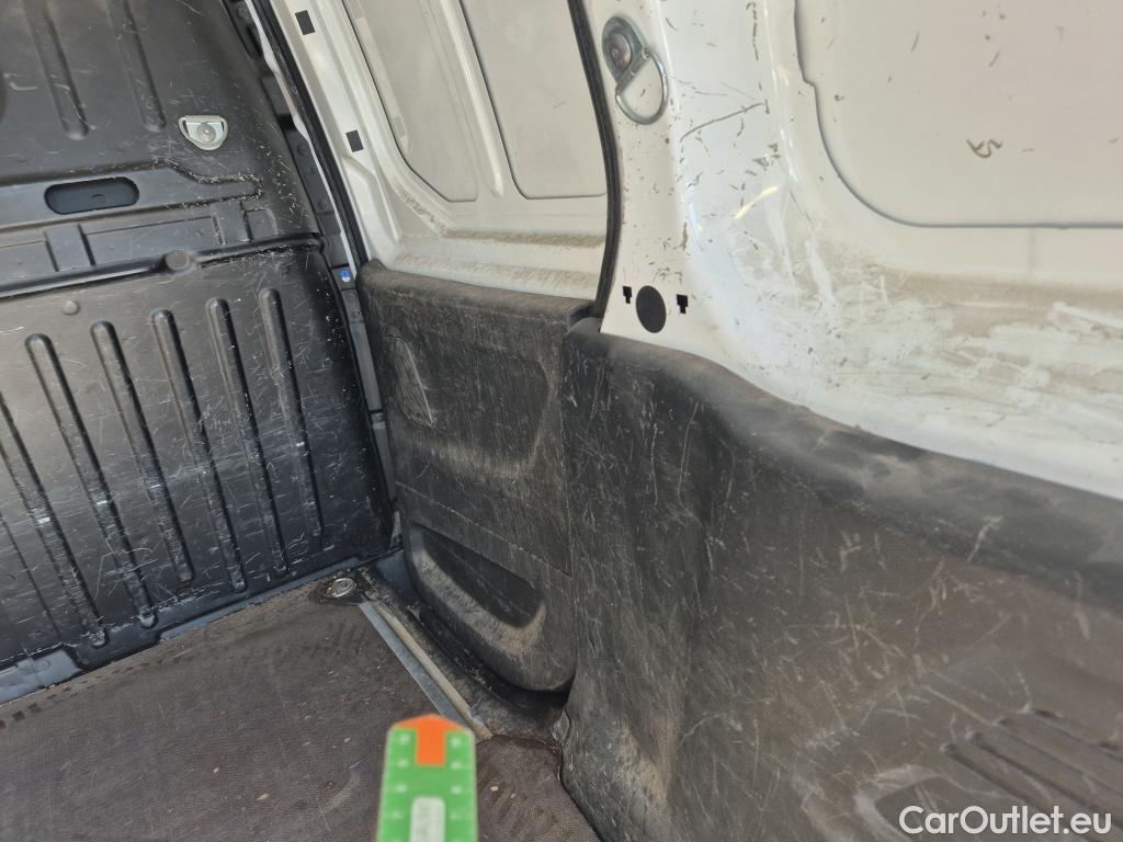  Opel  Combo OPEL  / 2018 / 4P / furgón derivado de turismo 1.6TD S/S 74kW(100CV) Express XL H1 1000 #34