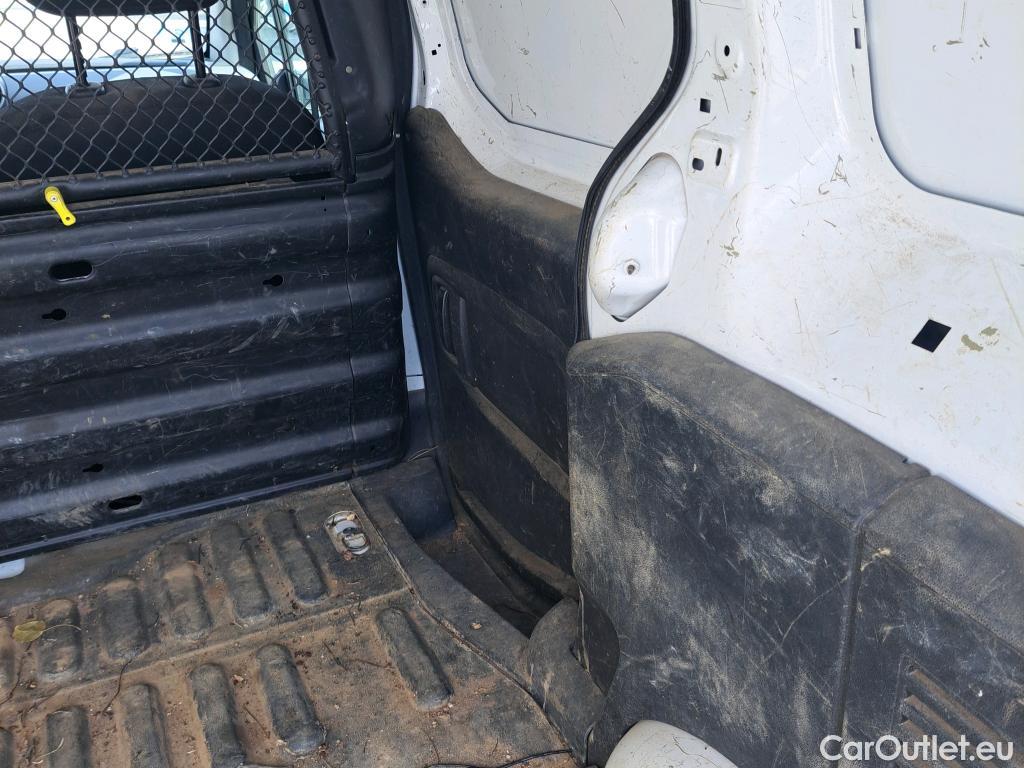  Citroen  Berlingo CITROEN  / 2015 / 3P / furgón derivado de turismo BlueHDI 74KW (100CV) (AC) #58