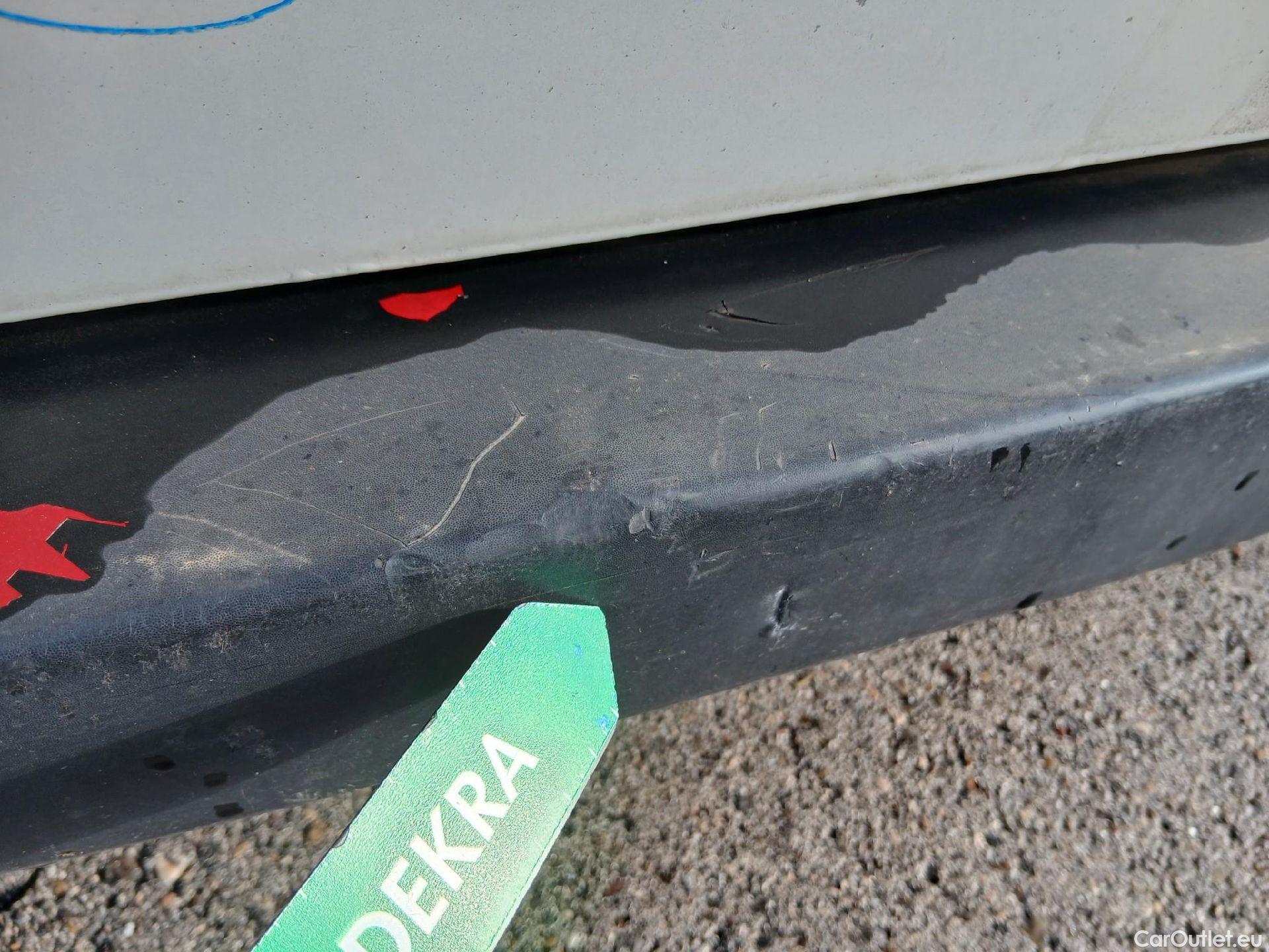  Fiat  Fiorino FIAT  / 2016 / 3P / furgón derivado de turismo Cargo Base 1.3 Mjet 59kW (80CV) E6 #17