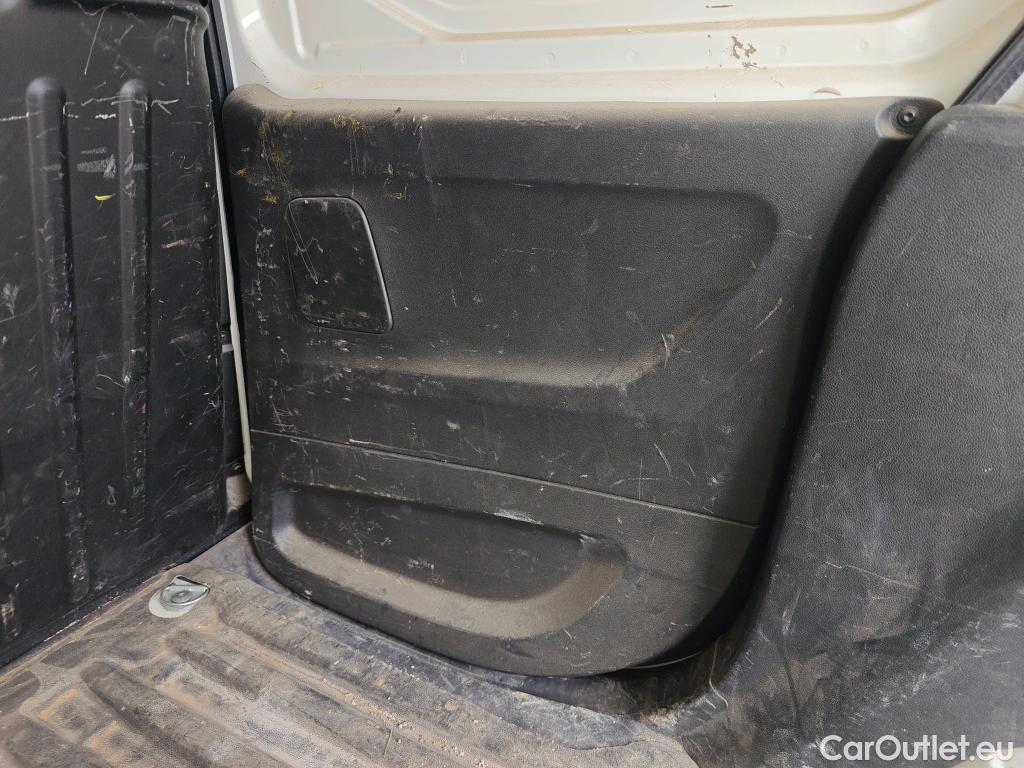  Peugeot  Partner PEUGEOT  / 2018 / 3P / furgón derivado de turismo Pro Standard 600kg BlueHDi 73kW (AC) #6