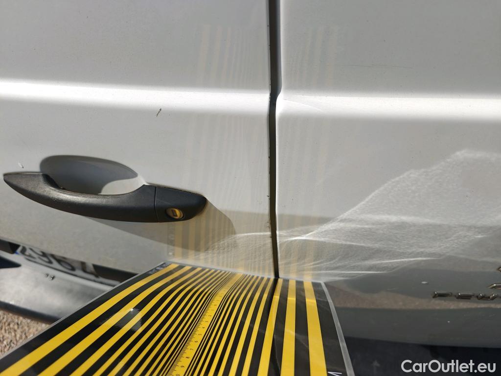  Peugeot  Partner PEUGEOT  / 2018 / 3P / furgón derivado de turismo Pro Standard 600kg BlueHDi 73kW (AC) #19