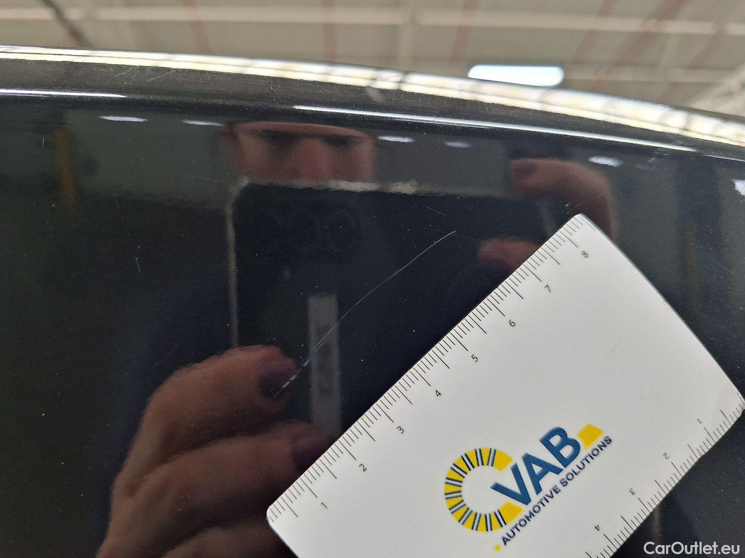  Mercedes  A-Klasse Mercedes, A-Class Berline '18, Mercedes-Benz  Limousine A 180d Business S #31