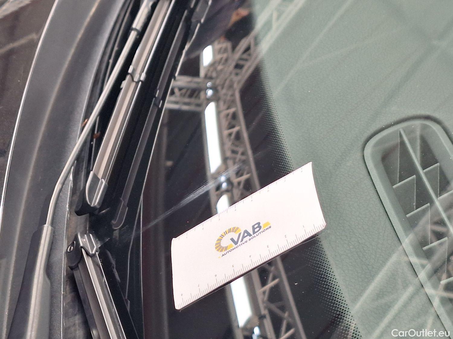  Mercedes  A-Klasse Mercedes, A-Class Berline '18, Mercedes-Benz  Limousine A 180d Business S #60