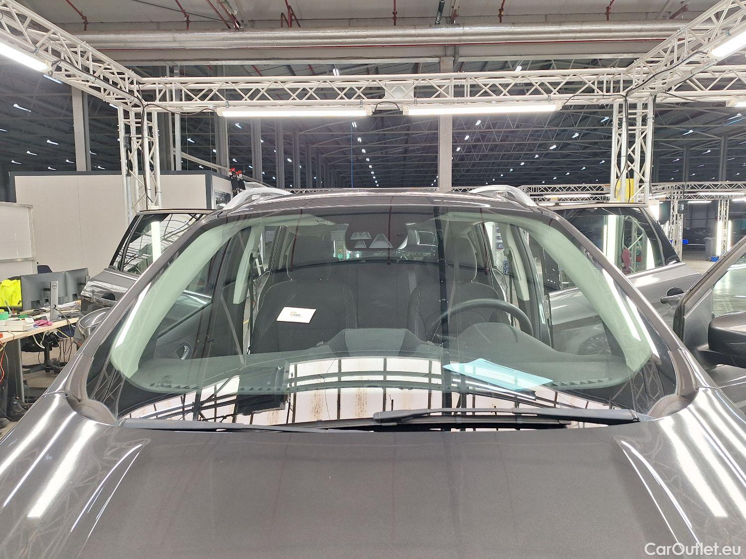  Ford  Kuga Ford,  FL'16, Ford  1.5 TDCi 4x2 88kW Business Class 5d #110