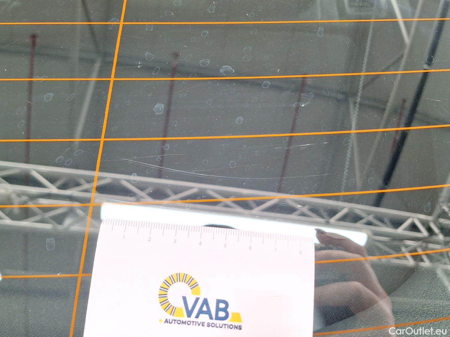  Mercedes  GLA Mercedes,  '20, Mercedes-Benz   200 d Business Solution 5d #35