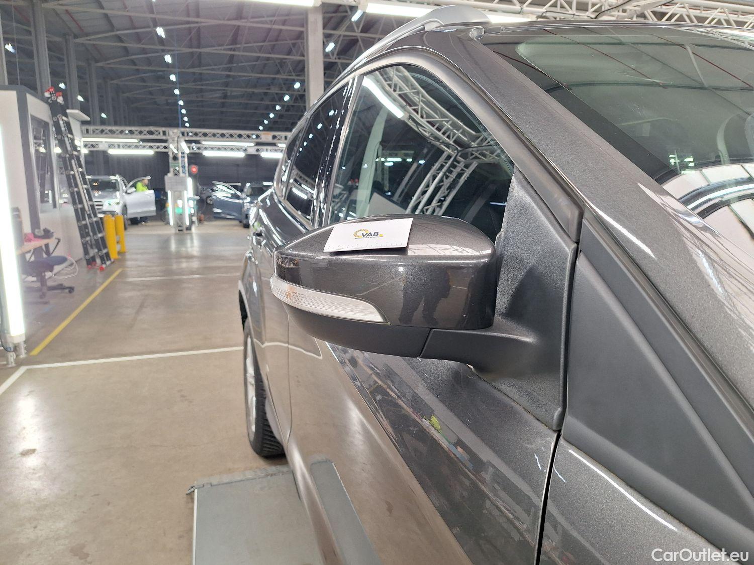  Ford  Kuga Ford,  FL'16, Ford  1.5 TDCi 4x2 88kW Business Class 5d #90