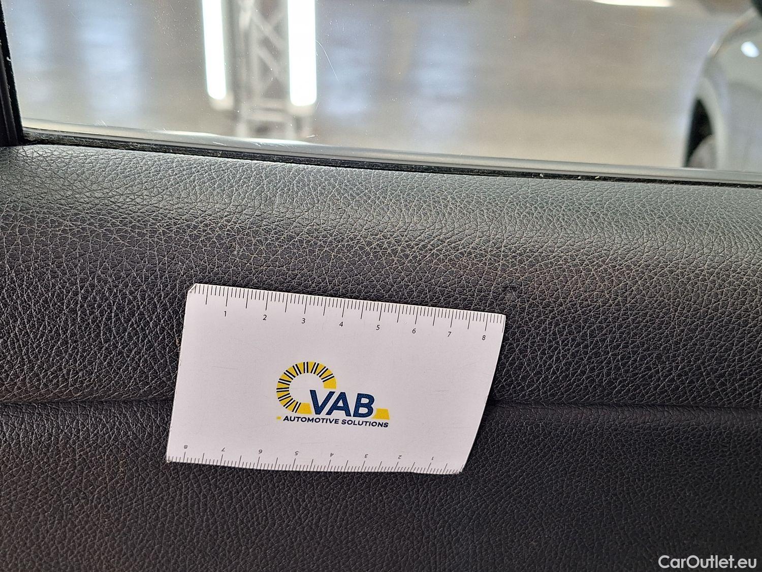  Mercedes  GLA Mercedes,  '20, Mercedes-Benz   200 d Business Solution 5d #12