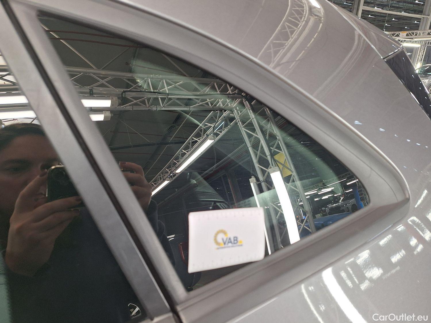  Mercedes  GLA Mercedes,  '20, Mercedes-Benz   200 d Business Solution 5d #38