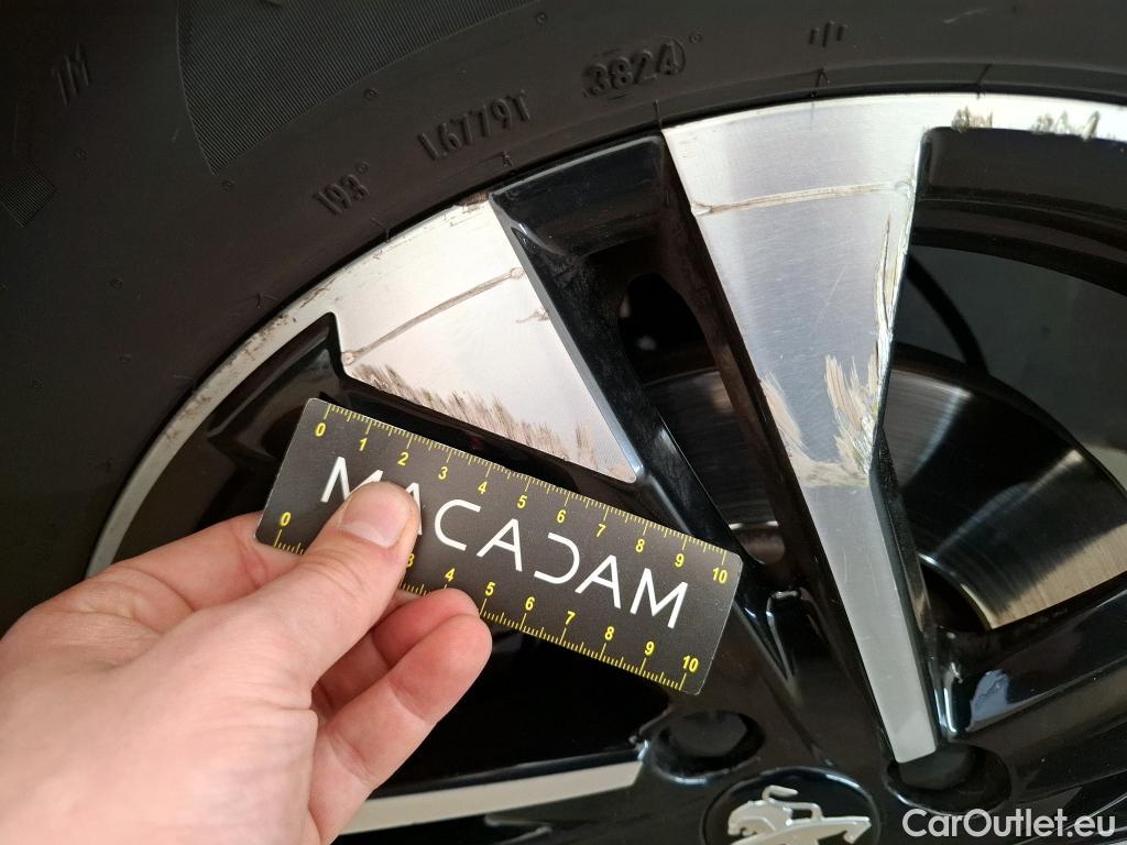  Peugeot  2008  Allure Business 1.5 HDi 130CV BVA8 E6d #3