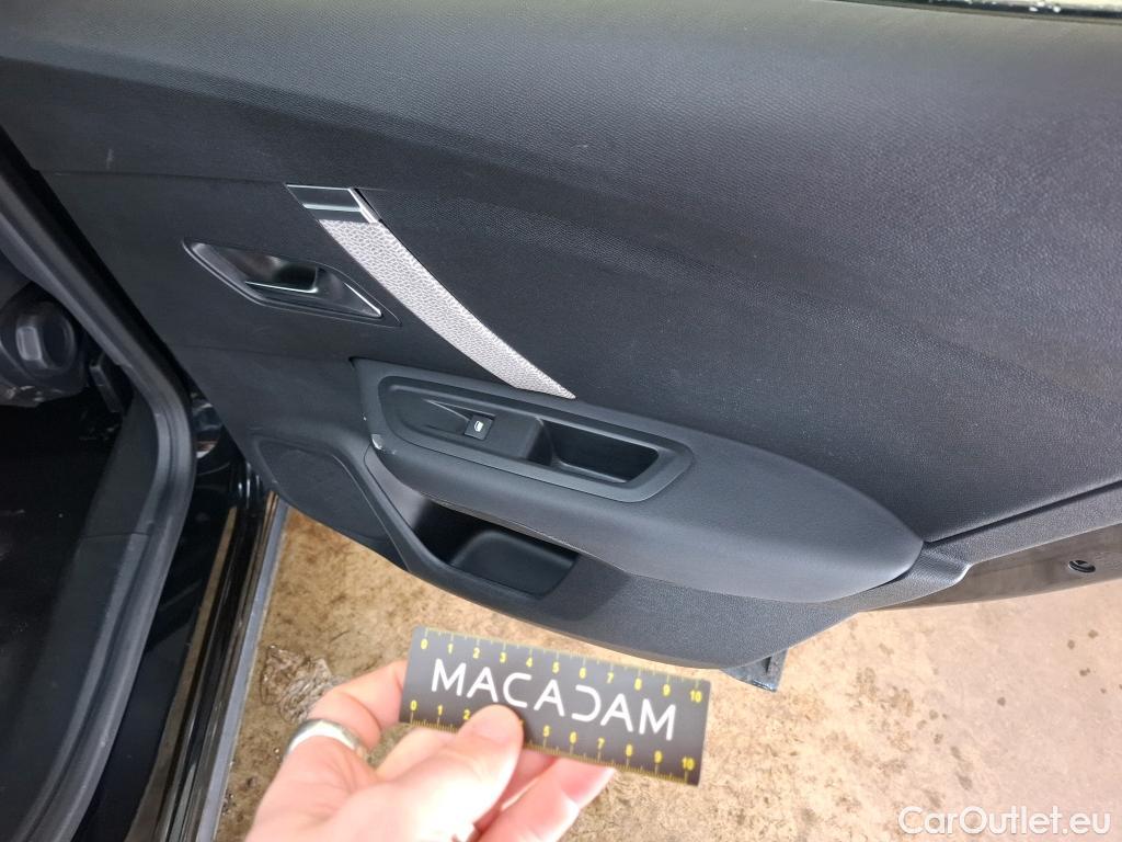  Citroen  C4 CITROEN  X / 2022 / 4P / Berline PureTech 130 S&S EAT8 Feel Pack #4