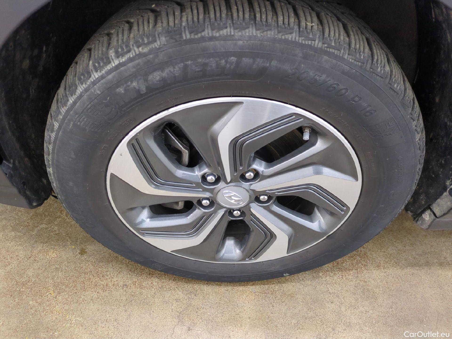  Hyundai  Konna Kona Intuitive Hybrid 2WD 1.6 GDI 140CV BVA6 E6d / Pare-brise HS #12