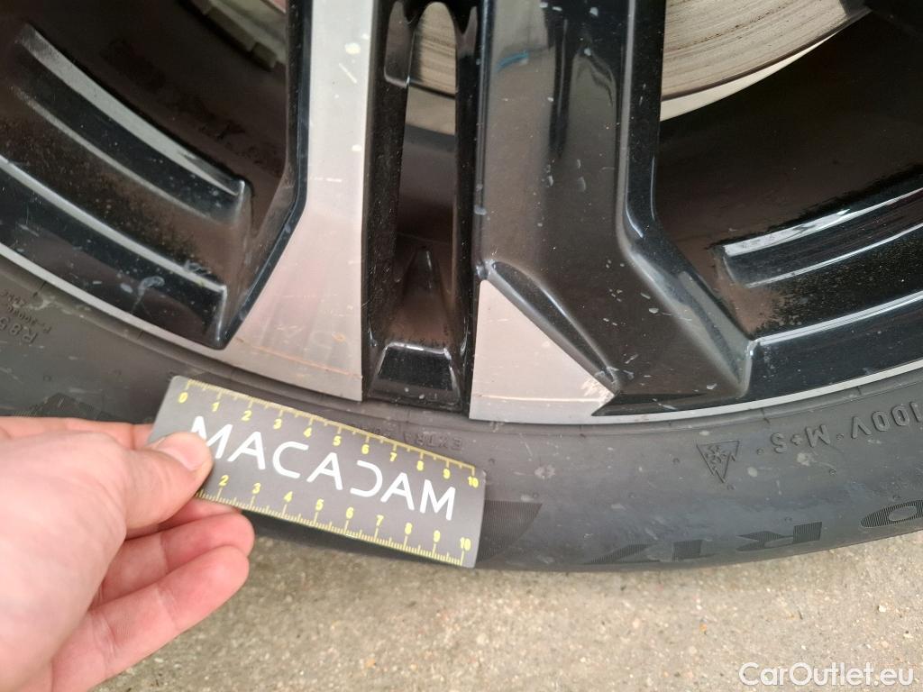  Peugeot  2008  Allure Business 1.5 HDi 130CV BVA8 E6d #15