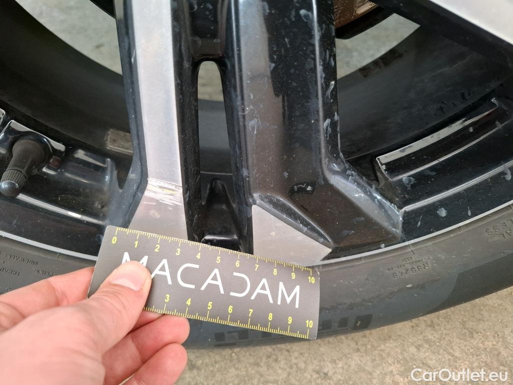  Peugeot  2008  Allure Business 1.5 HDi 130CV BVA8 E6d #26