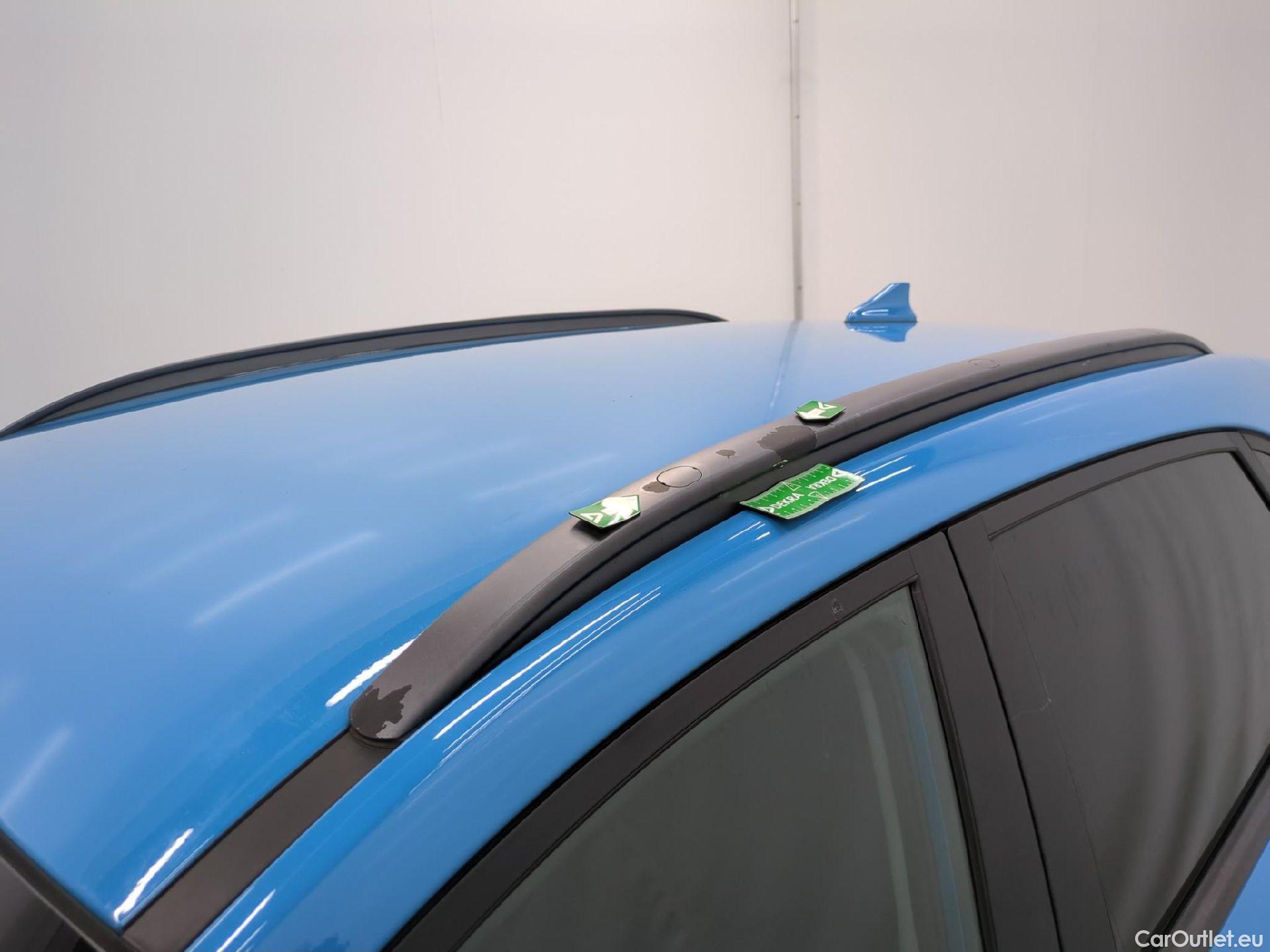  Hyundai  Konna Kona Intuitive Hybrid 2WD 1.6 GDI 140CV BVA6 E6d / Pare-brise HS #1