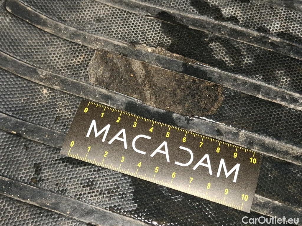  Citroen  C4 CITROEN  X / 2022 / 4P / Berline PureTech 130 S&S EAT8 Feel Pack #2