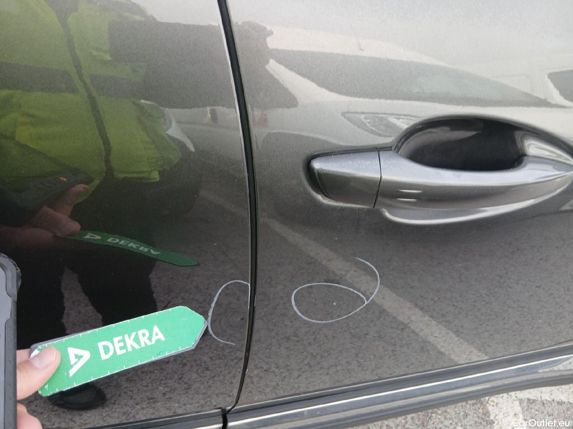  Peugeot  3008 PEUGEOT  / 2020 / 5P / todoterreno 1.5 BlueHDi 96kW S&S GT EAT8 #18