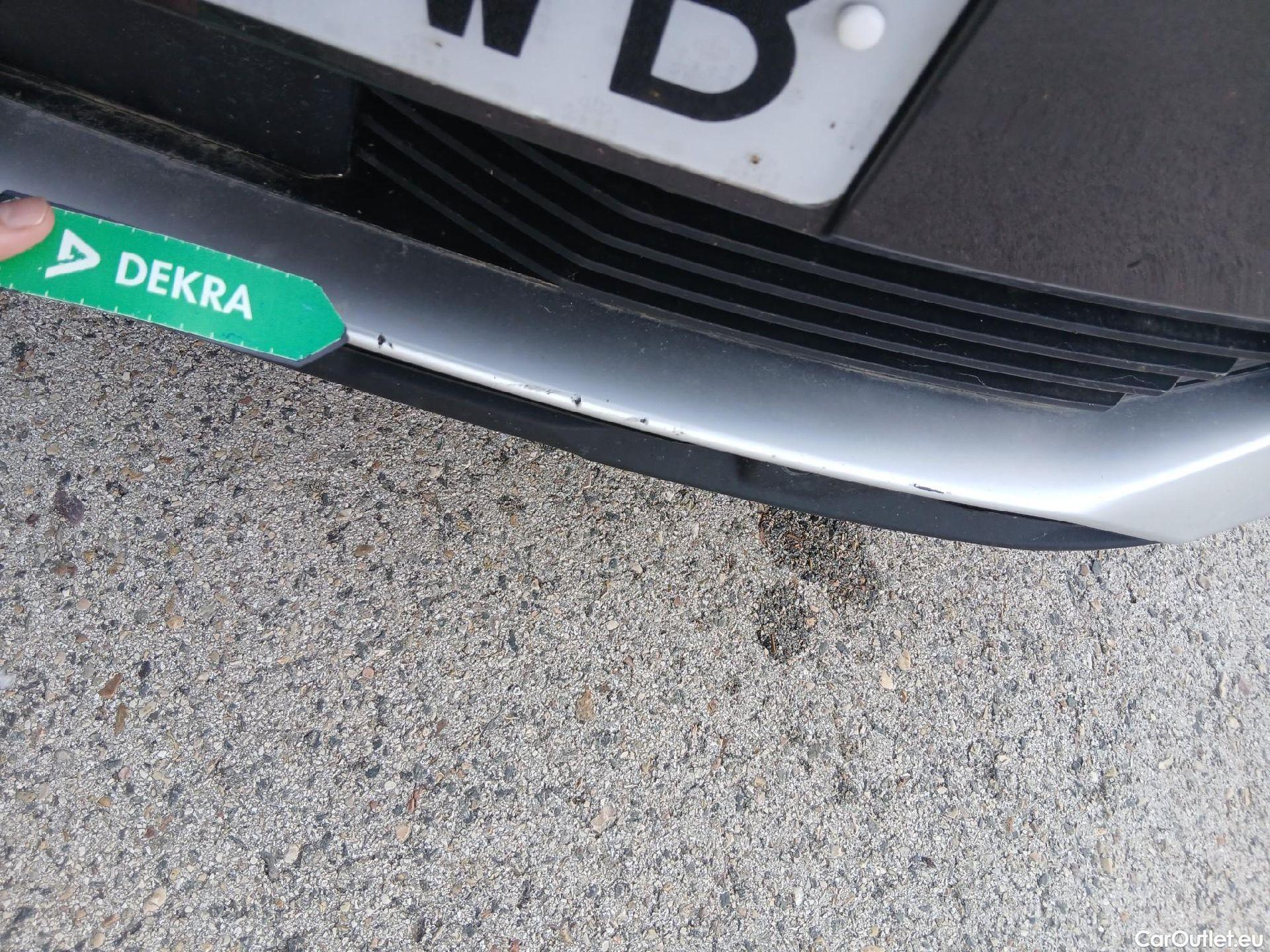  Peugeot  3008 PEUGEOT  / 2020 / 5P / todoterreno 1.5 BlueHDi 96kW S&S GT EAT8 #13