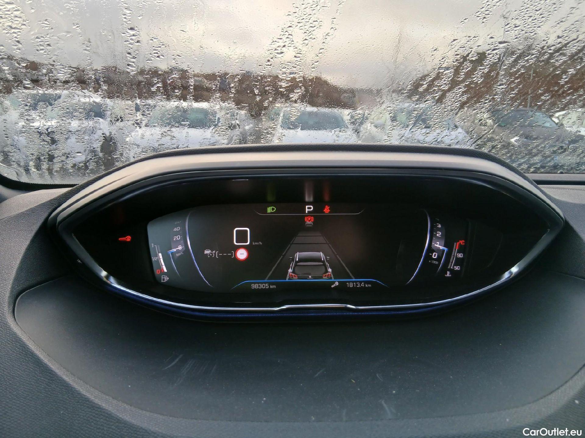  Peugeot  3008 PEUGEOT  / 2020 / 5P / todoterreno 1.5 BlueHDi 96kW S&S GT EAT8 #2