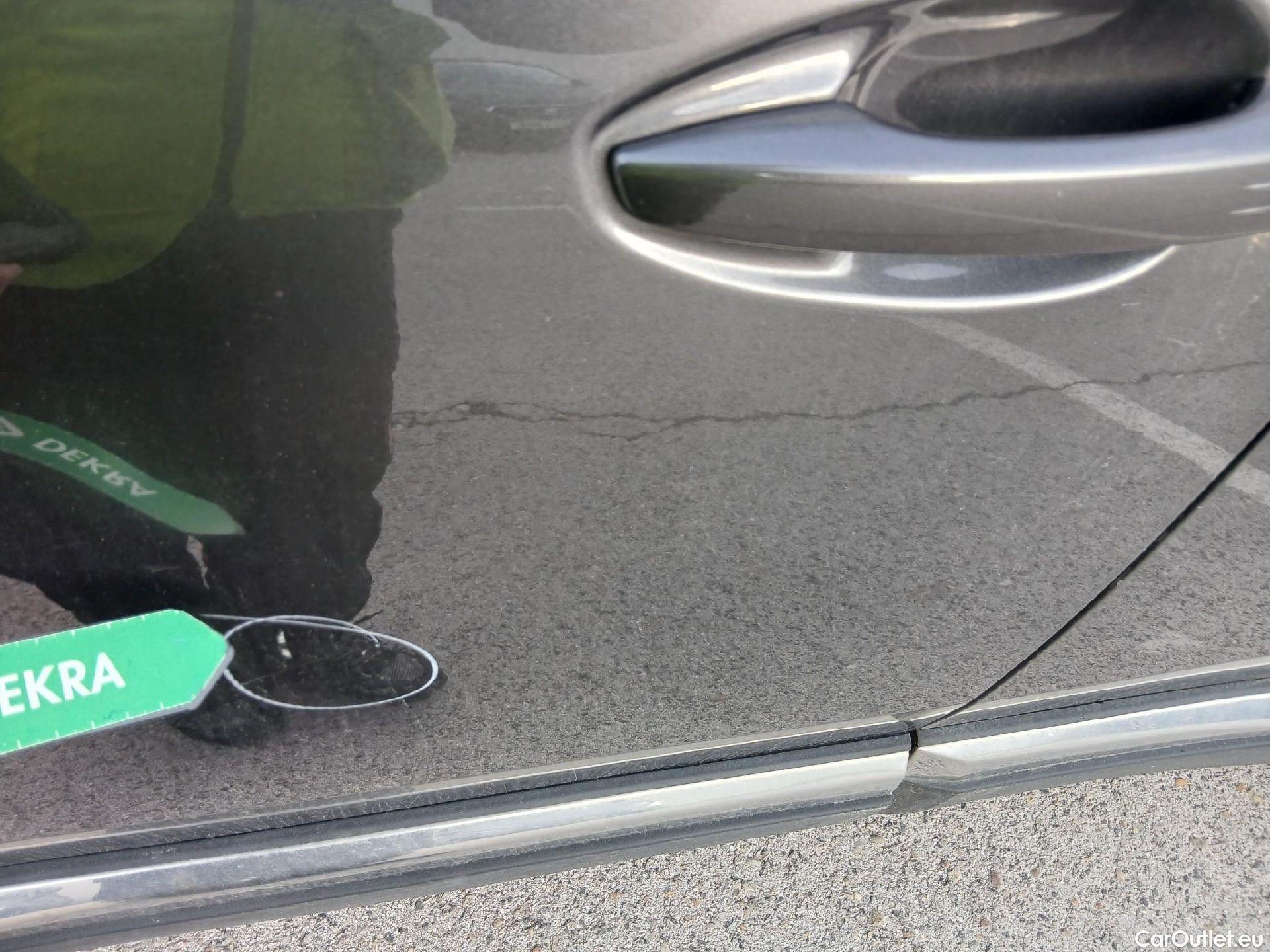  Peugeot  3008 PEUGEOT  / 2020 / 5P / todoterreno 1.5 BlueHDi 96kW S&S GT EAT8 #15