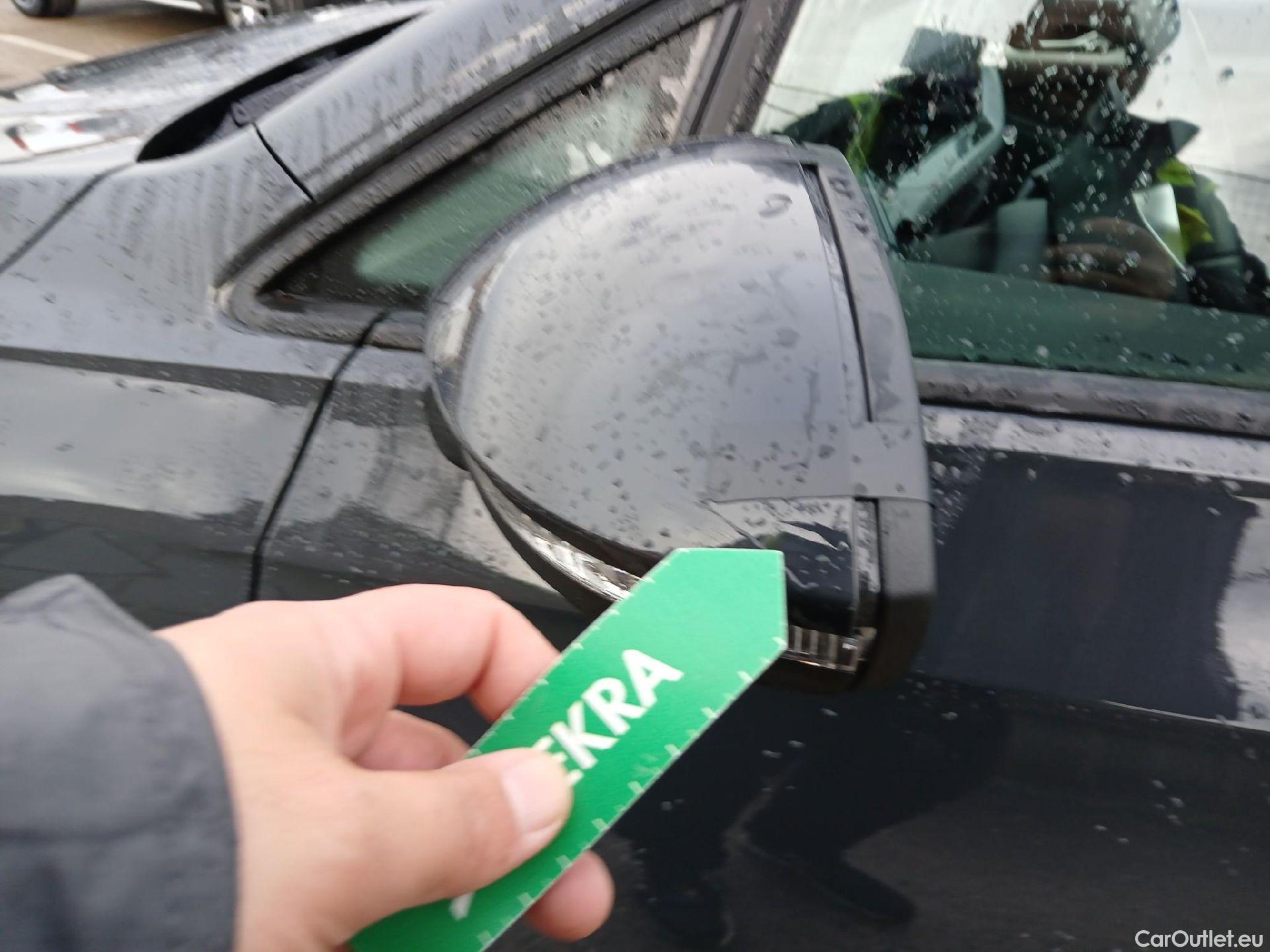  Volkswagen  Golf  VOLKSWAGEN / 2020 / 5P / familiar 2.0 TDI 85kW (115CV) DSG Variant #12