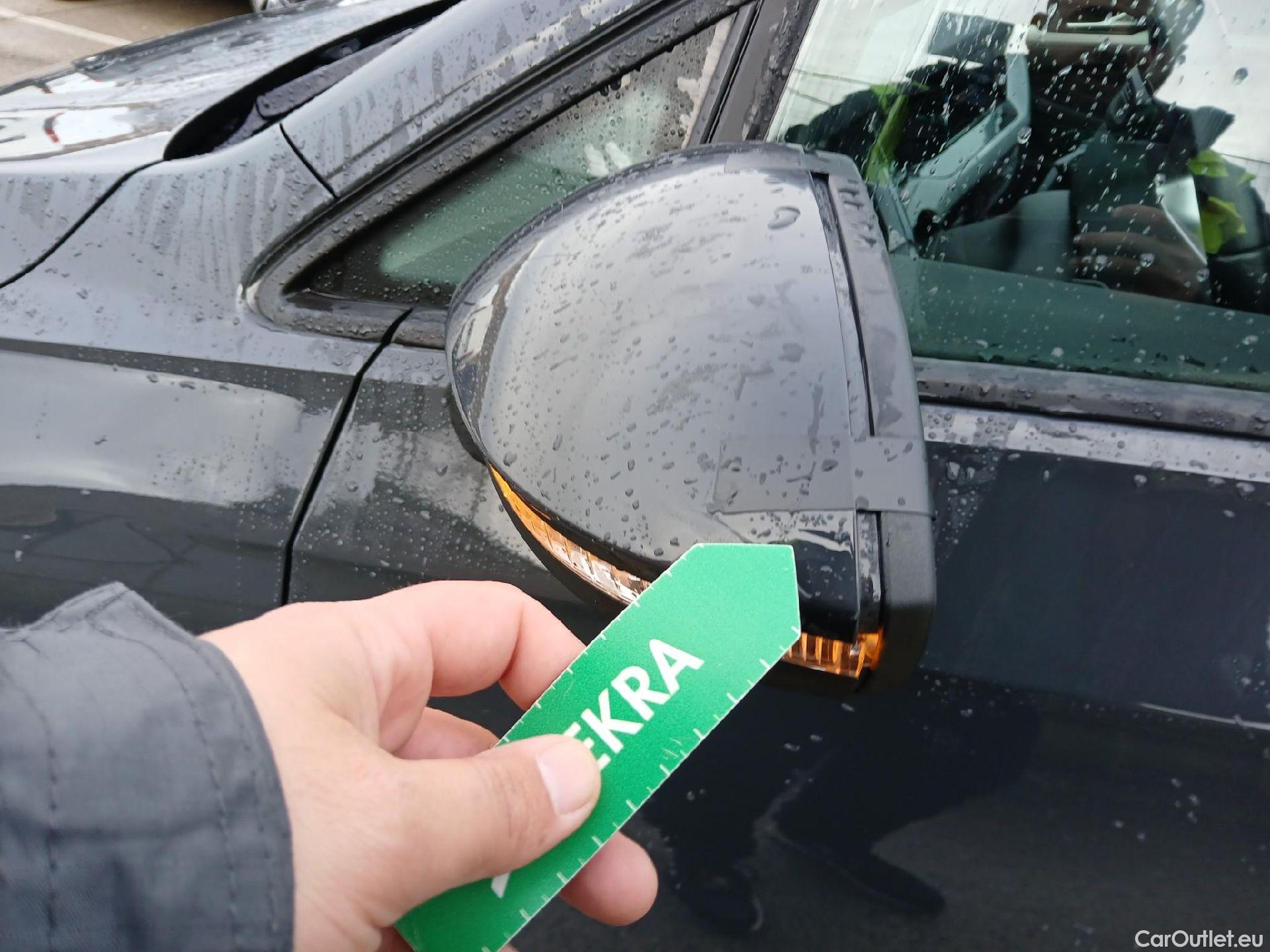  Volkswagen  Golf  VOLKSWAGEN / 2020 / 5P / familiar 2.0 TDI 85kW (115CV) DSG Variant #11