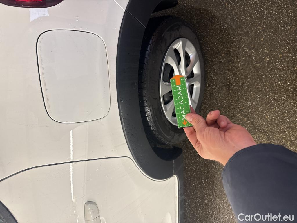  Citroen  C3  Société Feel Business R 1.5 BlueHDI 100CV BVM6 6E #1