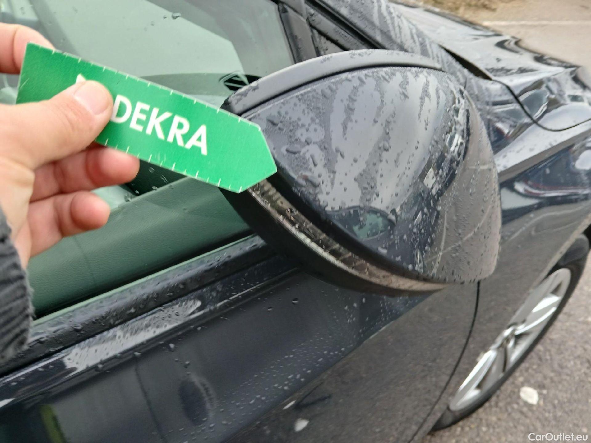  Volkswagen  Golf  VOLKSWAGEN / 2020 / 5P / familiar 2.0 TDI 85kW (115CV) DSG Variant #25