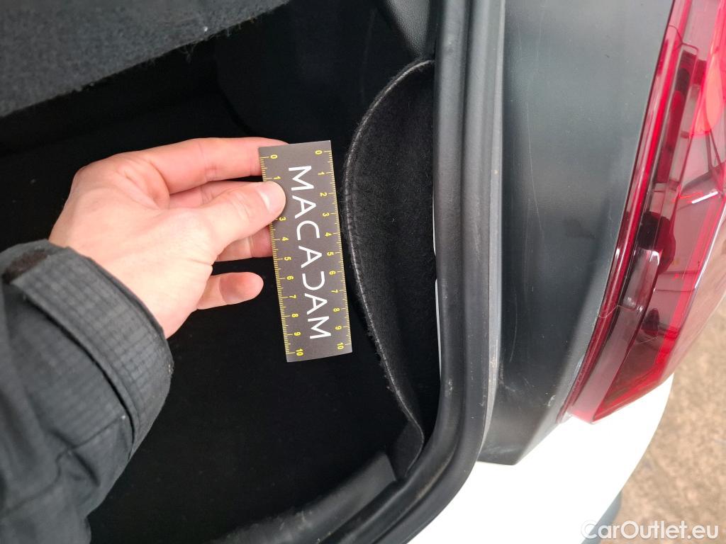  Citroen  C3  Shine Business 1.2 PureTech 110CV BVM6 E6d #33