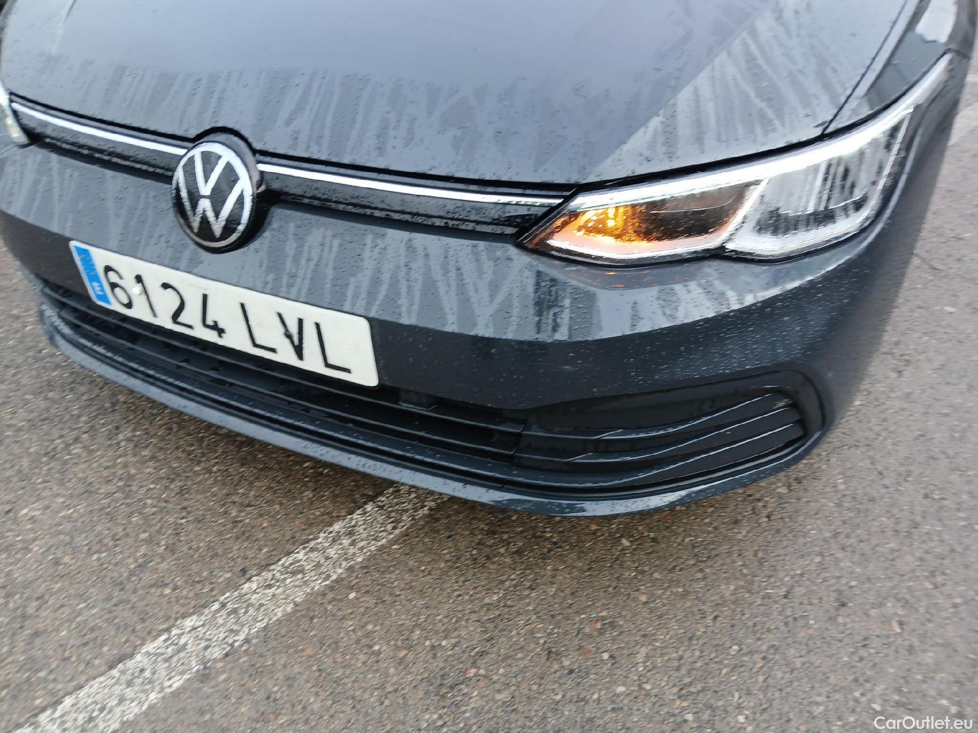  Volkswagen  Golf  VOLKSWAGEN / 2020 / 5P / familiar 2.0 TDI 85kW (115CV) DSG Variant #2