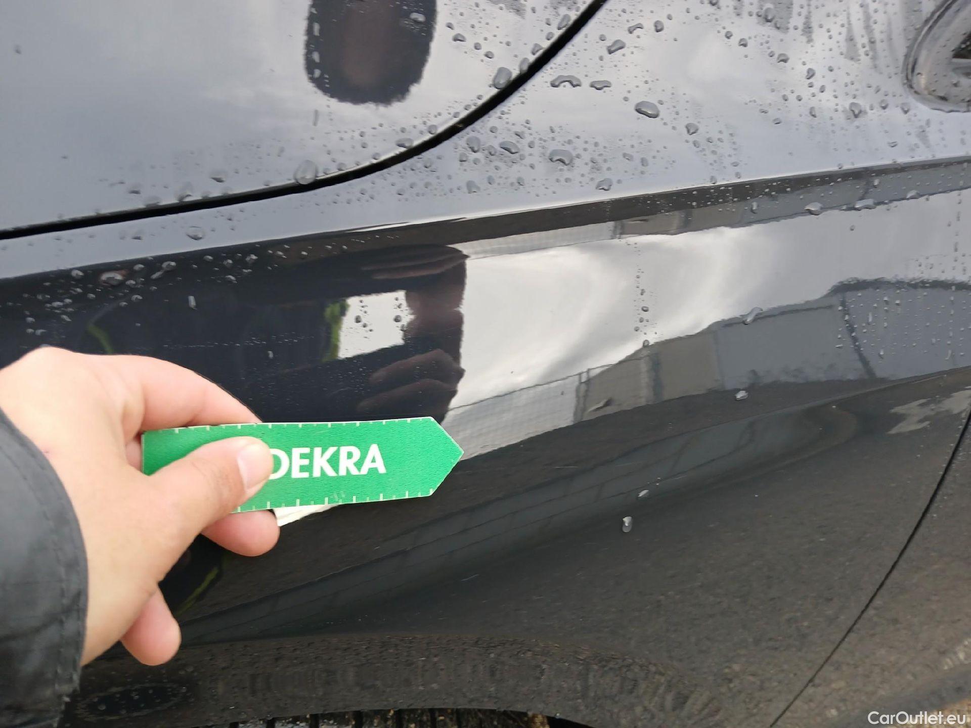  Volkswagen  Golf  VOLKSWAGEN / 2020 / 5P / familiar 2.0 TDI 85kW (115CV) DSG Variant #6