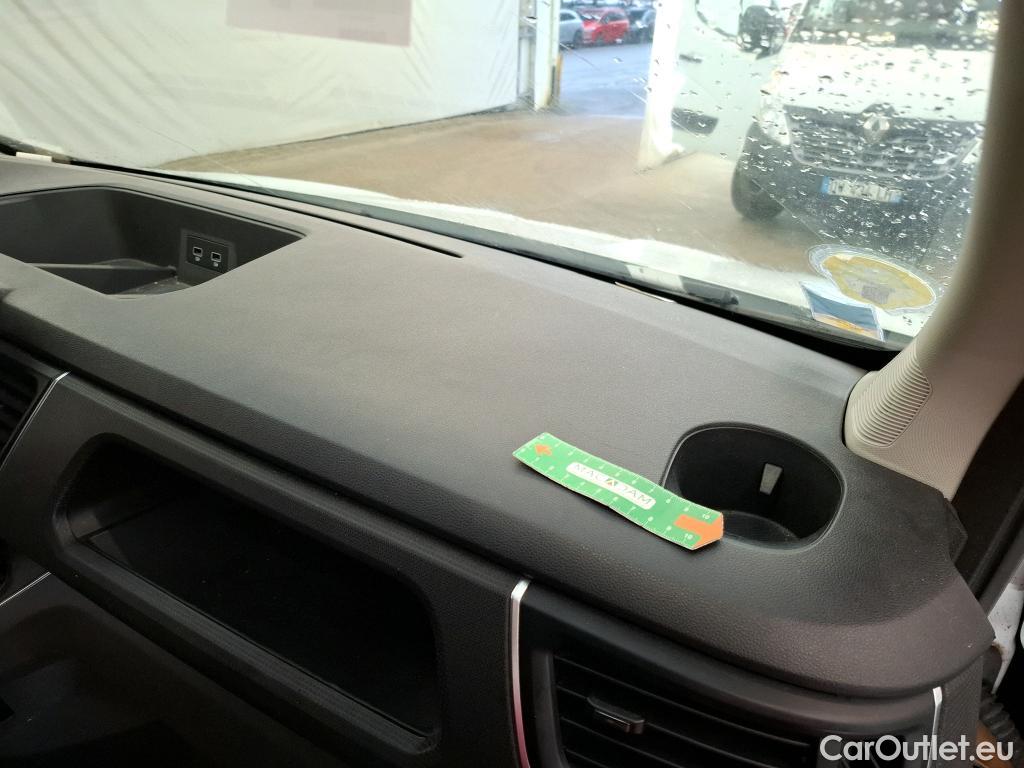  Renault  Trafic  Fourgon L2H1 3T Grand Confort 2.0 dCi 130CV BVM6 E6d #22