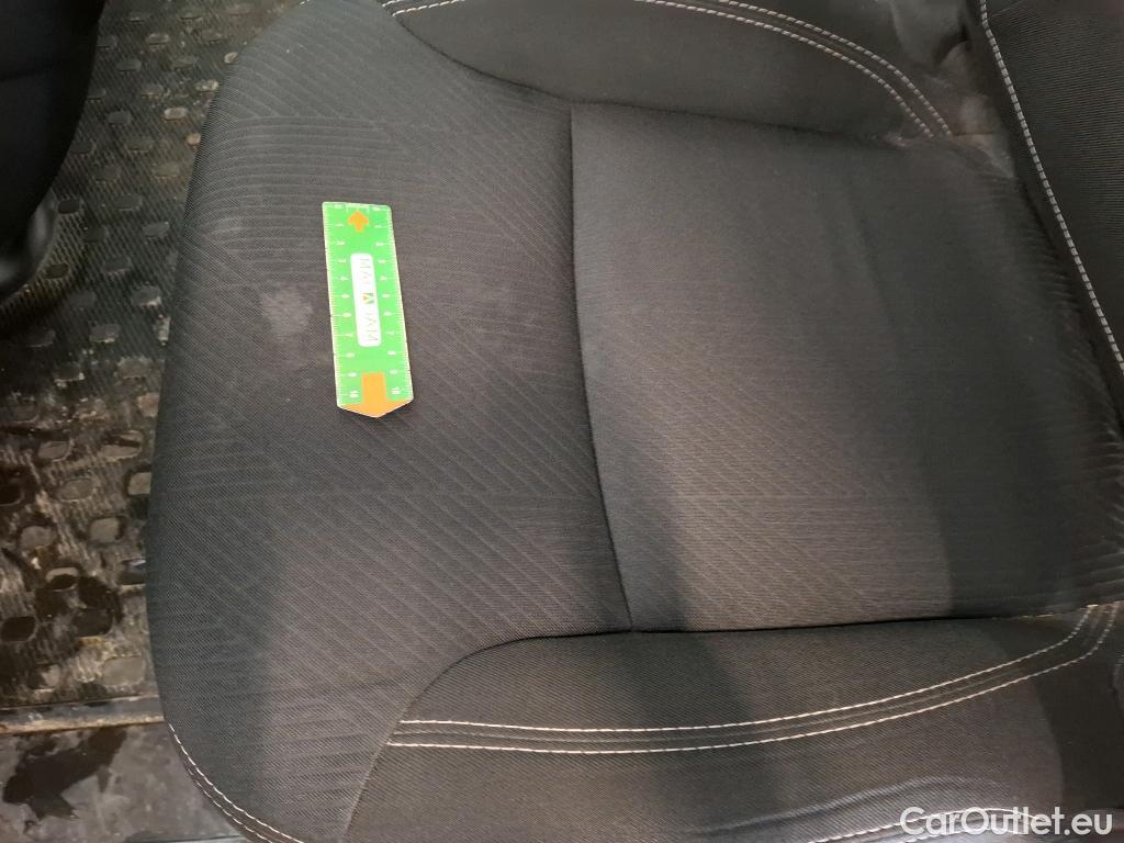  Renault  Trafic  Fourgon L2H1 3T Grand Confort 2.0 dCi 130CV BVM6 E6d #30