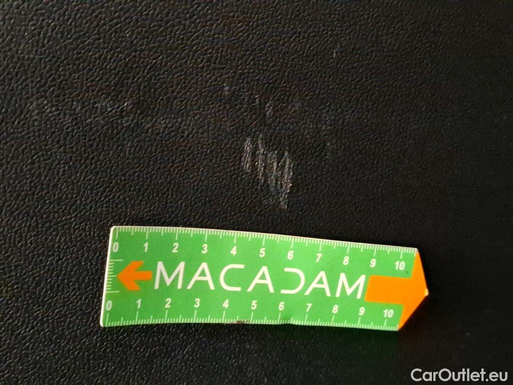  Ford  Kuga FORD  / 2019 / 5P / SUV 2.5 190 hybrid Flexifuel Pshift Titanium #38