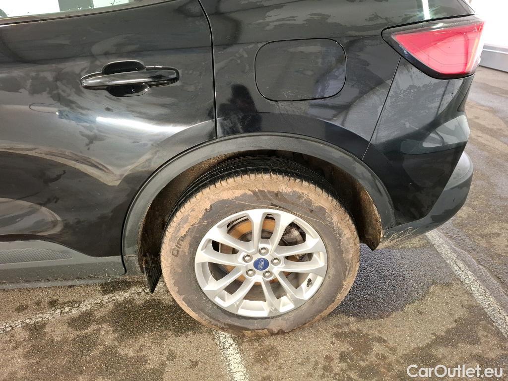  Ford  Kuga FORD  / 2019 / 5P / SUV 2.5 190 hybrid Flexifuel Pshift Titanium #23