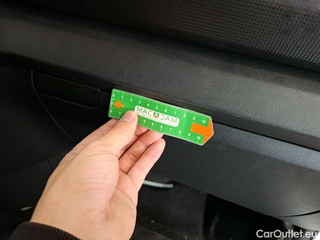  Renault  Trafic  Fourgon L2H1 3T Grand Confort 2.0 dCi 130CV BVM6 E6d #20