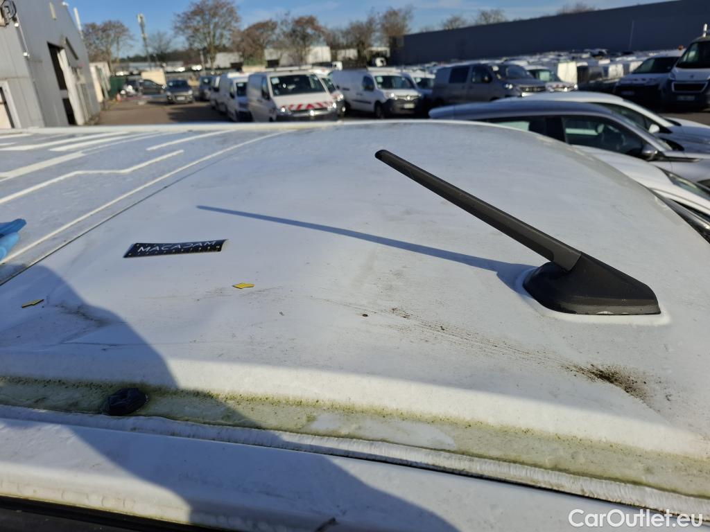  Renault  Trafic  Fourgon L2H1 3T Grand Confort 2.0 dCi 130CV BVM6 E6d #14