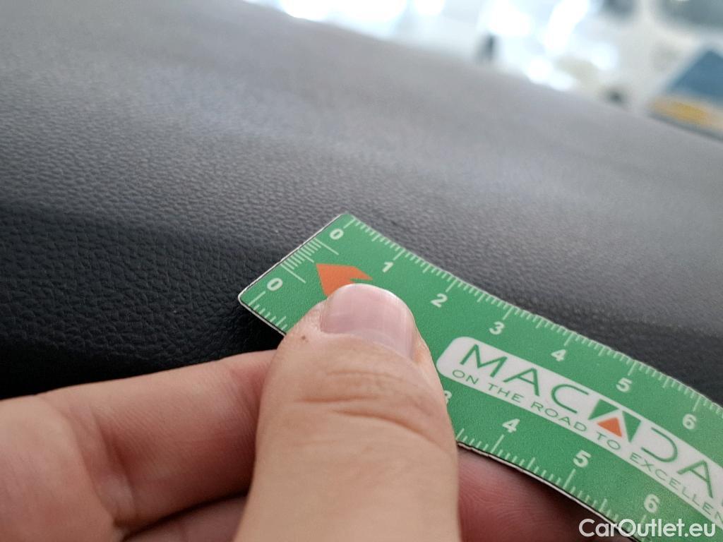  Renault  Trafic  Fourgon L2H1 3T Grand Confort 2.0 dCi 130CV BVM6 E6d #24