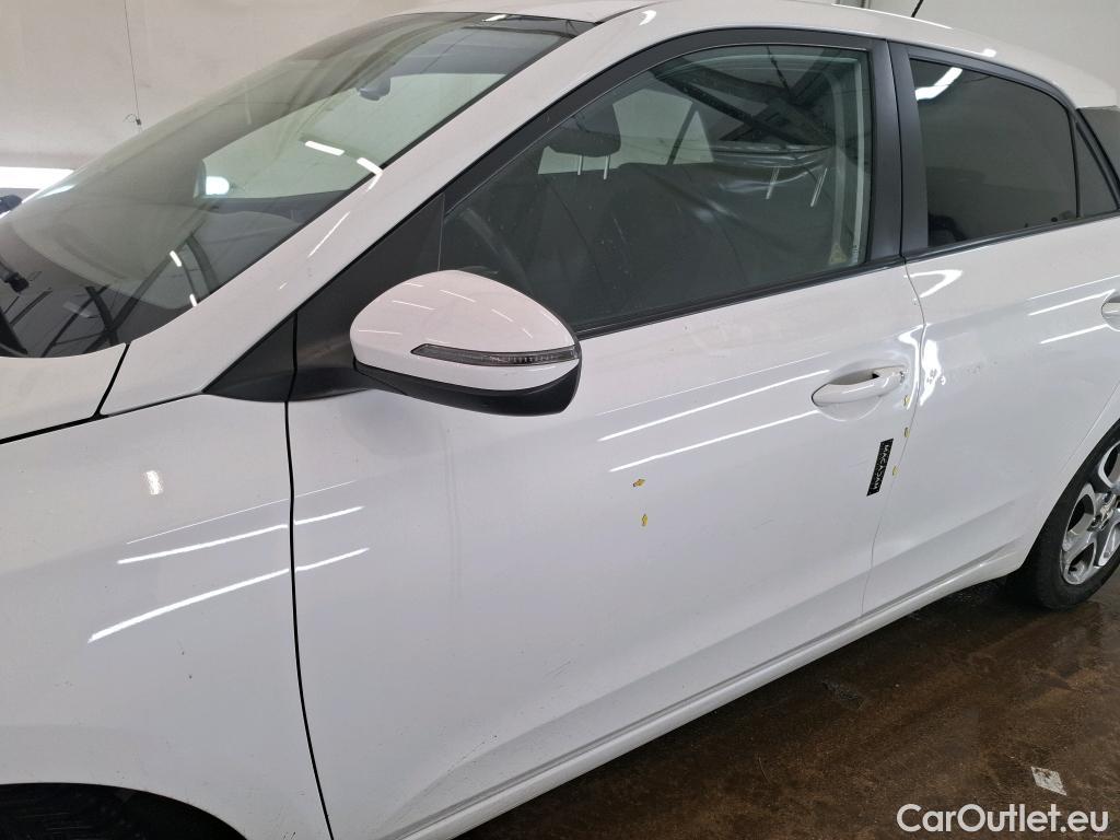  Hyundai  i20  Intuitive 1.2 85CV BVM5 E6 / TRANSFO VP VF
 #37