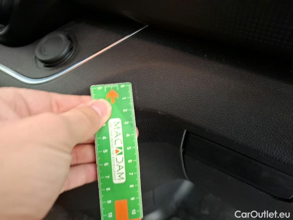  Renault  Trafic  Fourgon L2H1 3T Grand Confort 2.0 dCi 130CV BVM6 E6d #21