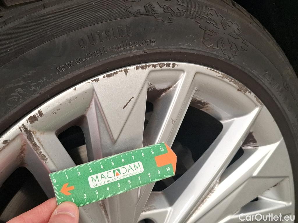  Audi  A3 AUDI  Sportback / 2020 / 5P / Berline 35 TFSI 150 MHEV S Tronic Design Luxe #28