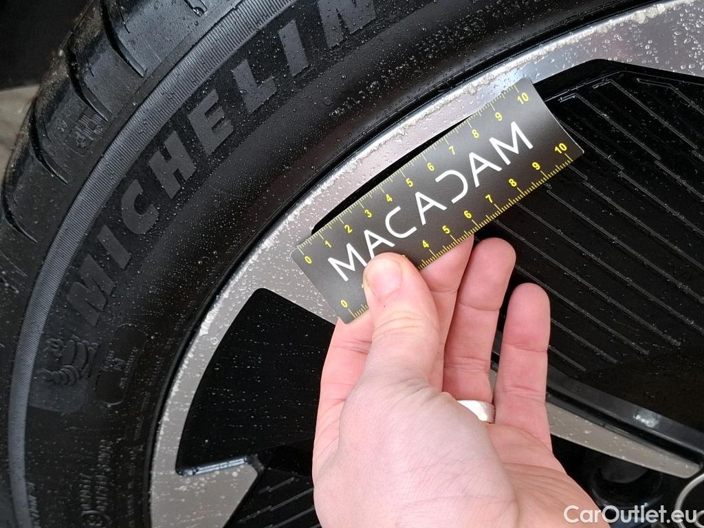  Audi  Q4 E-Tron  Sportback 40 e-tron Design Luxe 82kWh BVA #8