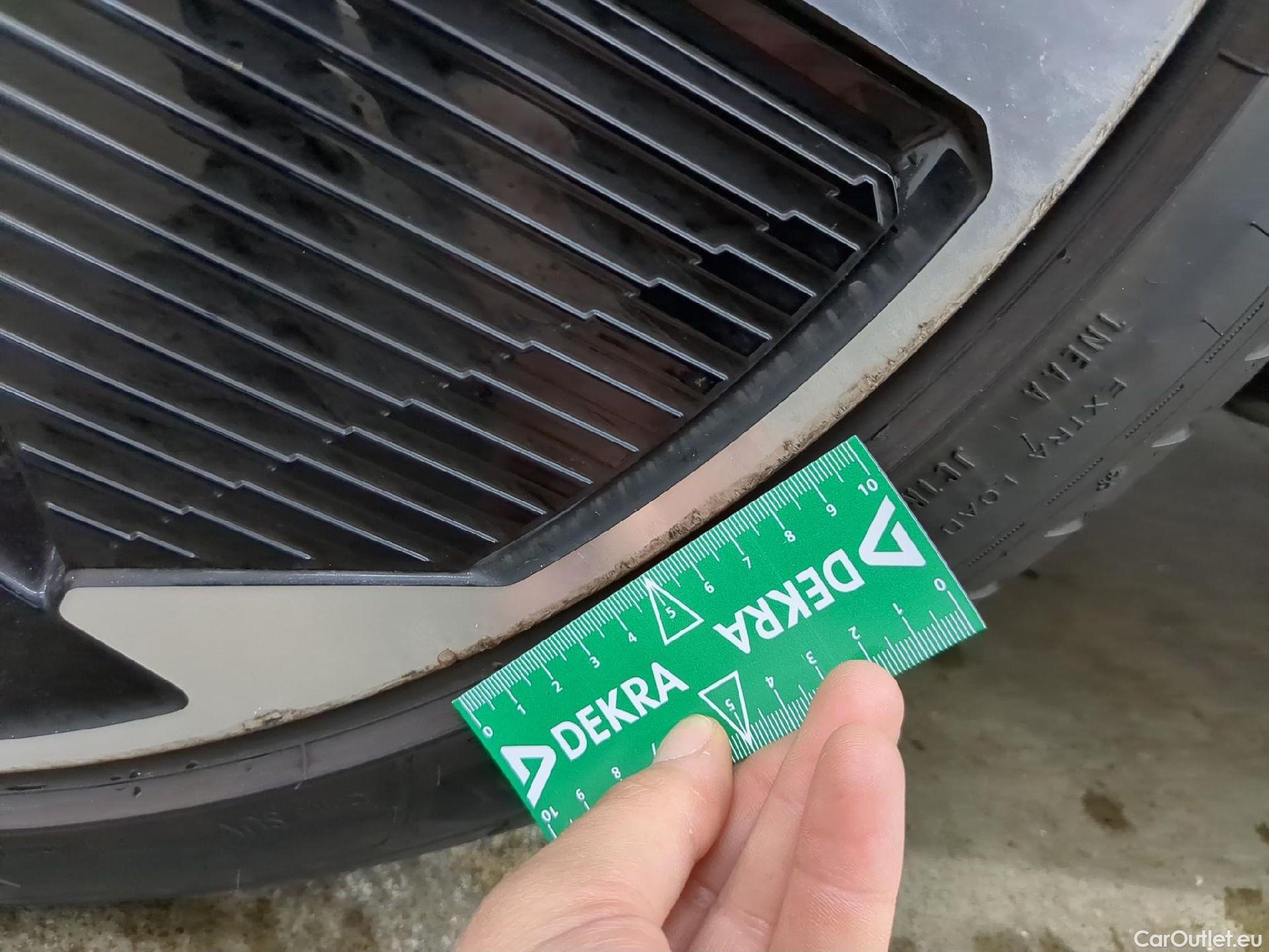  Audi  Q4 E-Tron Q4 Sportback 50 e-tron S line quattro 82kWh BVA #10