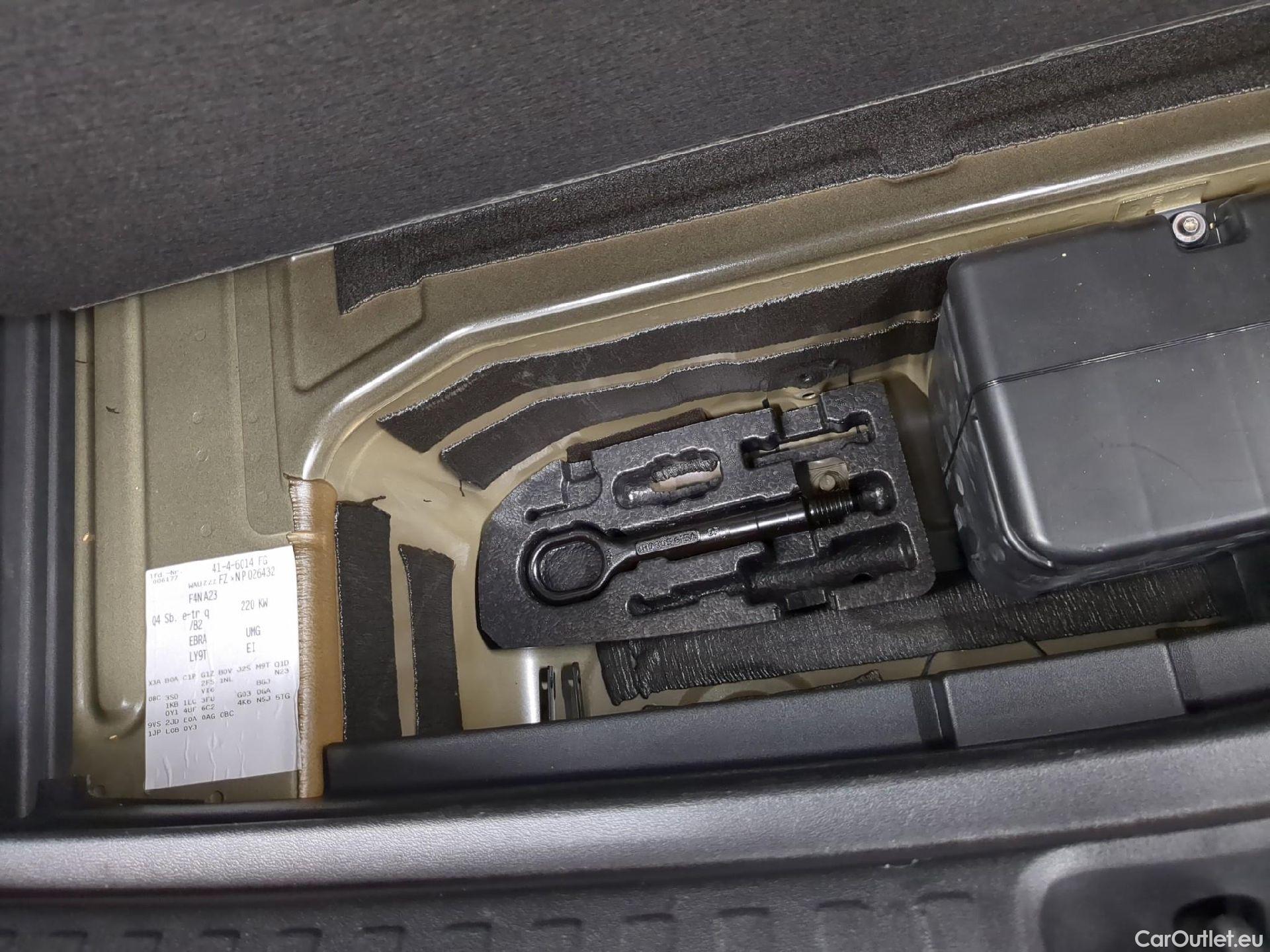  Audi  Q4 E-Tron Q4 Sportback 50 e-tron S line quattro 82kWh BVA #1