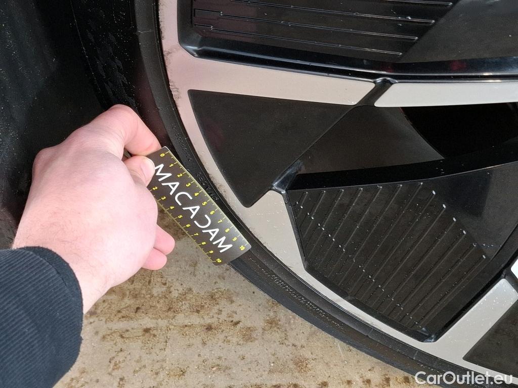  Audi  Q4 E-Tron  Sportback 40 e-tron Design Luxe 82kWh BVA #5