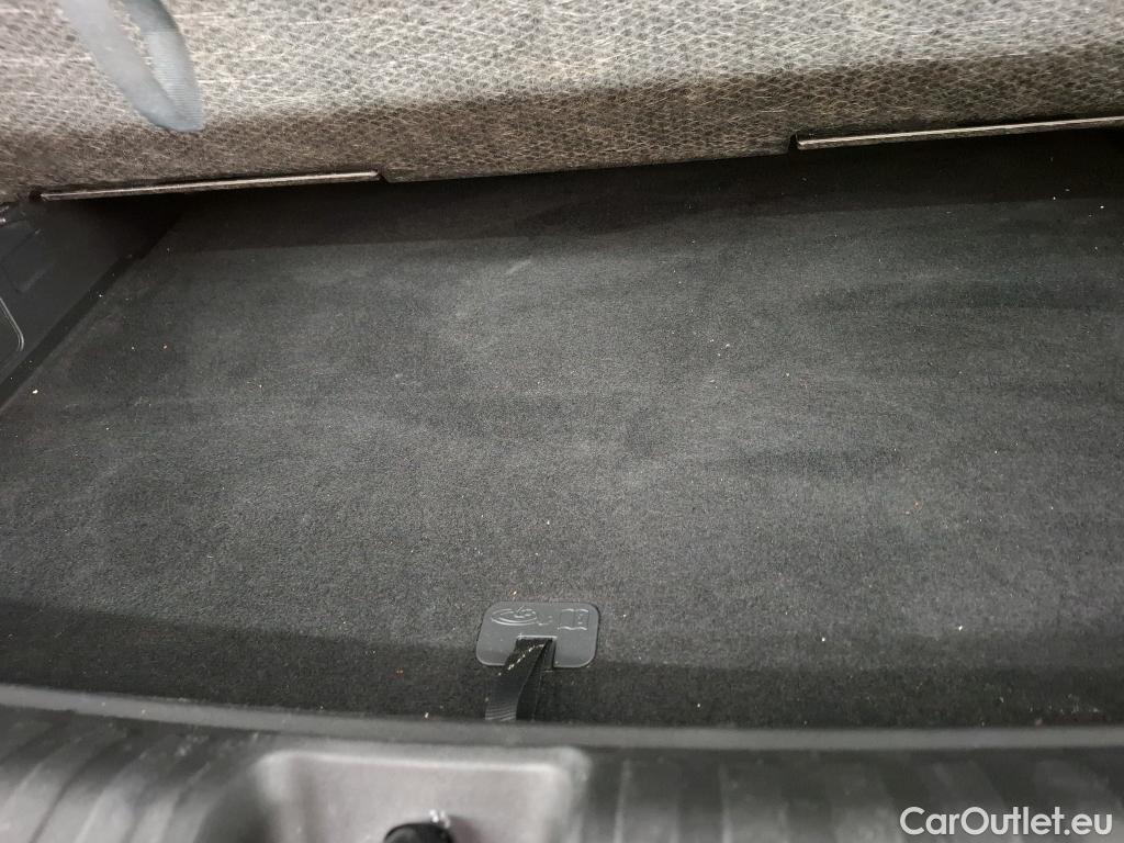  Audi  Q4 E-Tron  Sportback 40 e-tron Design Luxe 82kWh BVA #14