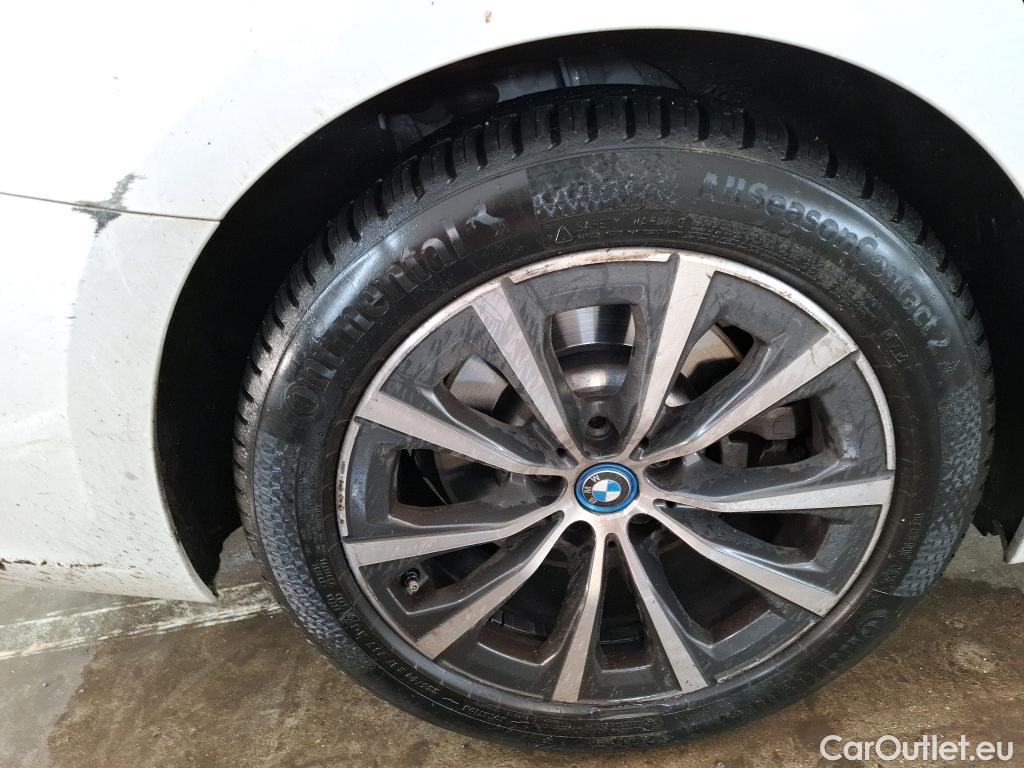  Bmw  Serie 3 BMW Série 3 Touring / 2019 / 5P / Break 320e 204ch Business Design BVA8 Hybride #22