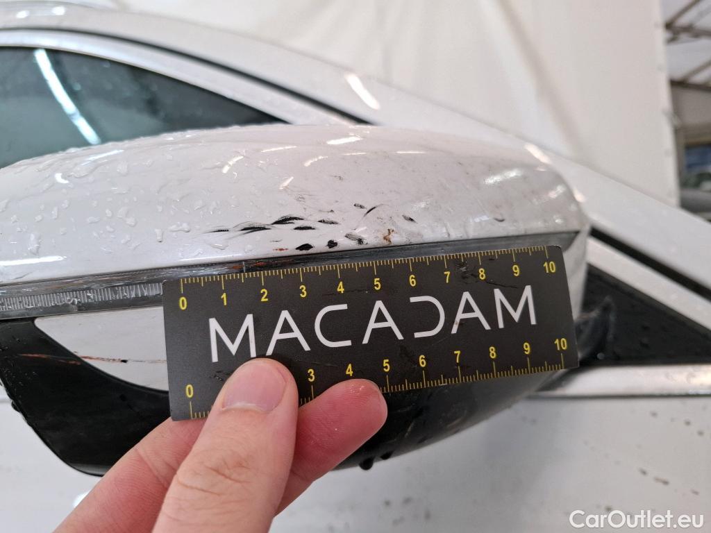  Bmw  Serie 3 BMW Série 3 Touring / 2019 / 5P / Break 320e 204ch Business Design BVA8 Hybride #37