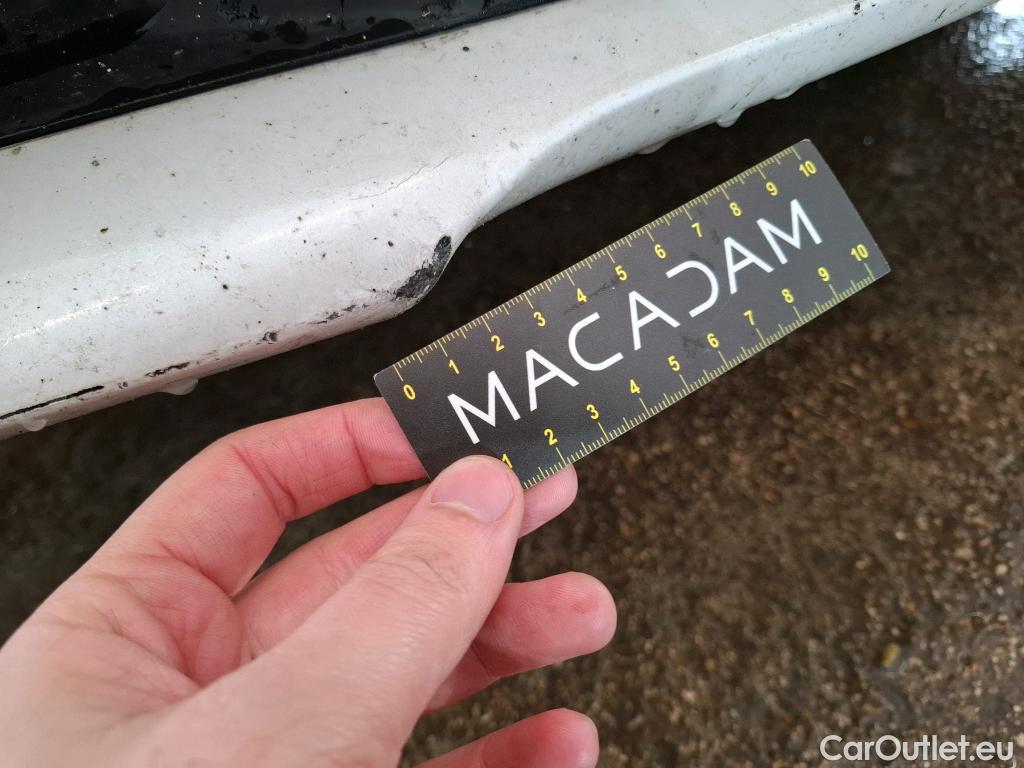  Bmw  Serie 3 BMW Série 3 Touring / 2019 / 5P / Break 320e 204ch Business Design BVA8 Hybride #8