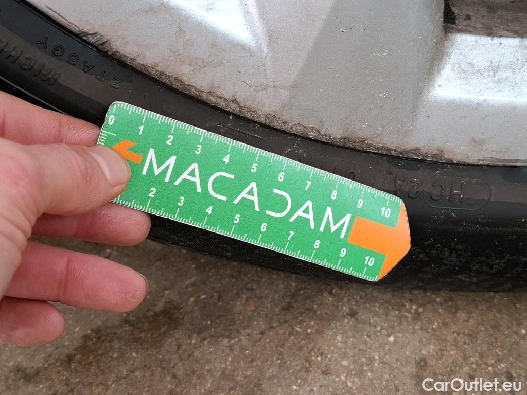  Bmw  Serie 2 BMW  Active Tourer  2018  5P  monospace 225xe Business Design Auto #16